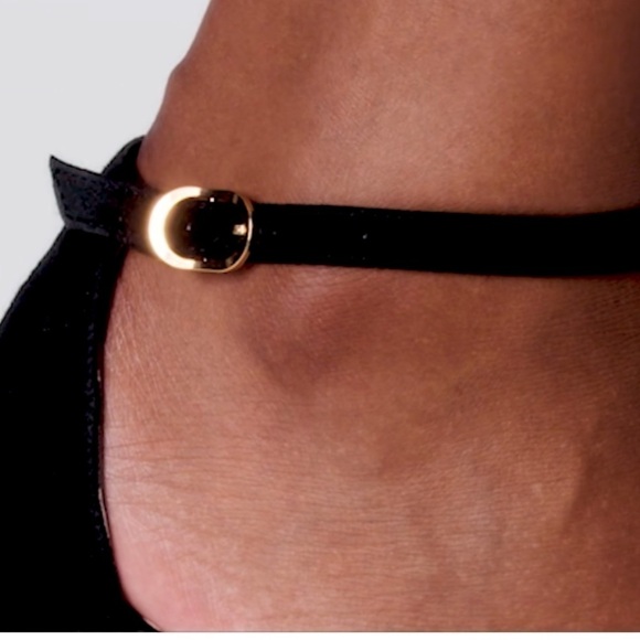 Stuart Weitzman NearlyNude Black suede ankle strap block heel sandals Sz 10.5 - Picture 8 of 16